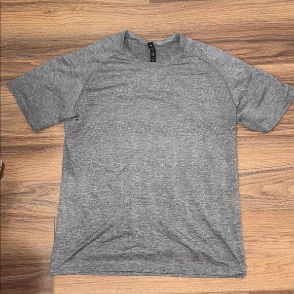 lululemon athletica Other - lululemon athletica Gray Short Sleeve Tee